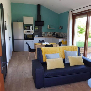studio avec terrasse au calme